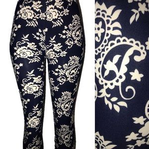 Super Soft Leggings Navy with Ivory Floral Design